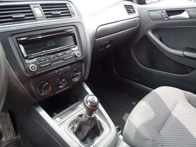 2014 Volkswagen Jetta 4dr Sedan 5M